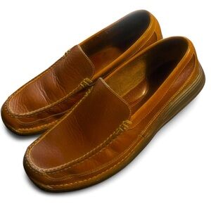 HS Trask Rover Hand-sewn Loafer in two tone brown leather size 9.5 men’s